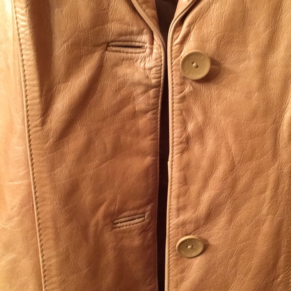 Tan leather jacket - Picture 3 of 5